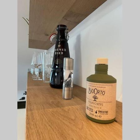 Design Apartment In The Heart Of 볼차노 외부 사진